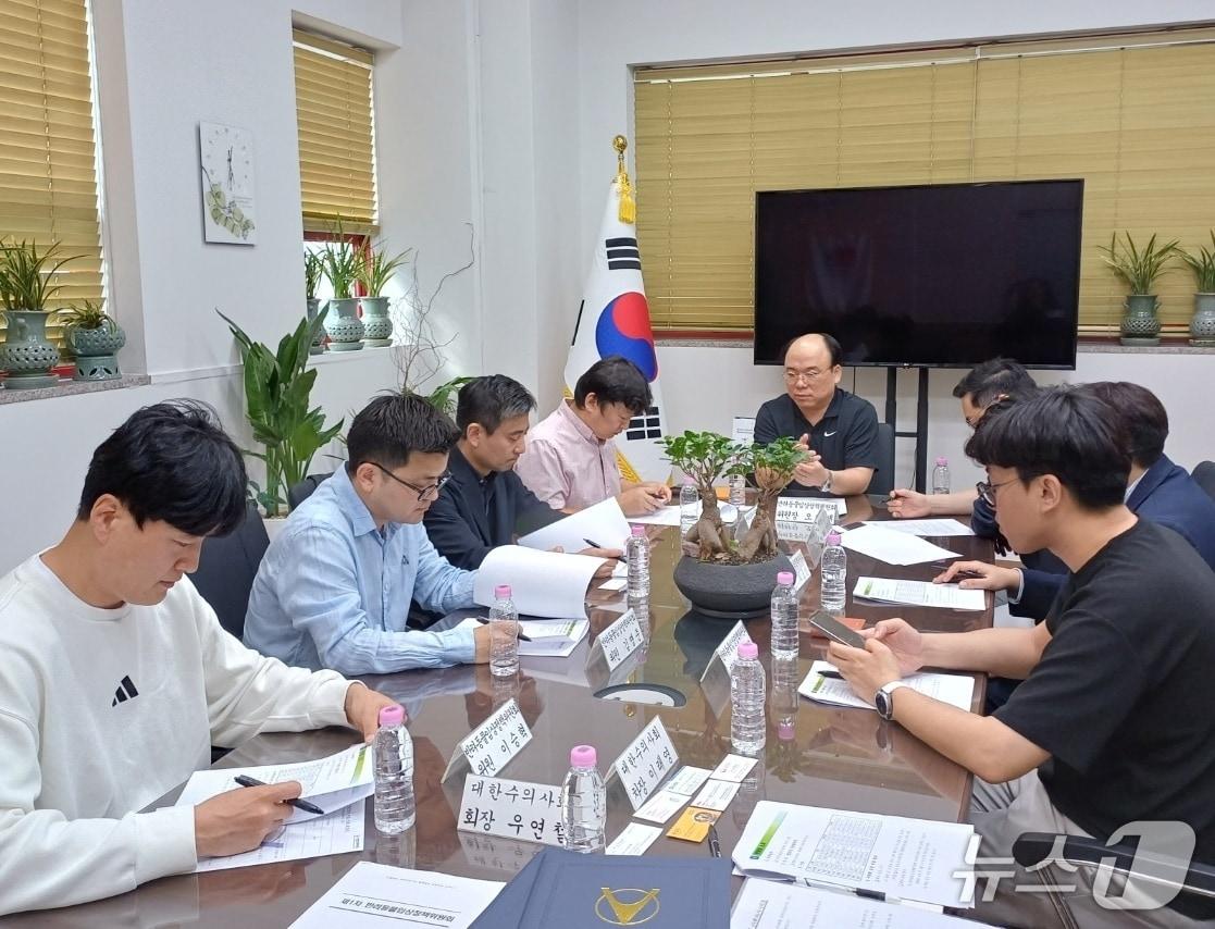 본문 이미지 - 대한수의사회 반려동물임상정책위원회는 14일 수의과학회관에서 회의를 진행했다(수의사회 제공). ⓒ 뉴스1