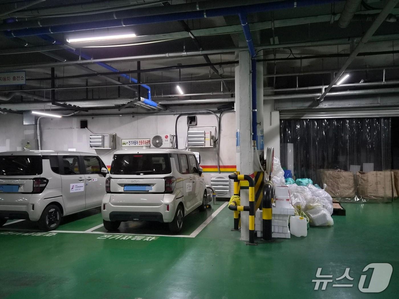 본문 이미지 - 부산시청 지하 전기차 중전소 모습. 2026.5.8/뉴스1 ⓒ News1 임순택 기자