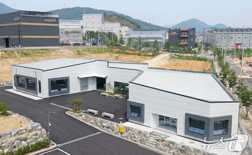 본문 이미지 - 김해시 한림면 명동일반산업단지에 준공된 열관리 기술지원센터.(김해시 제공. 재판매 및 DB금지)