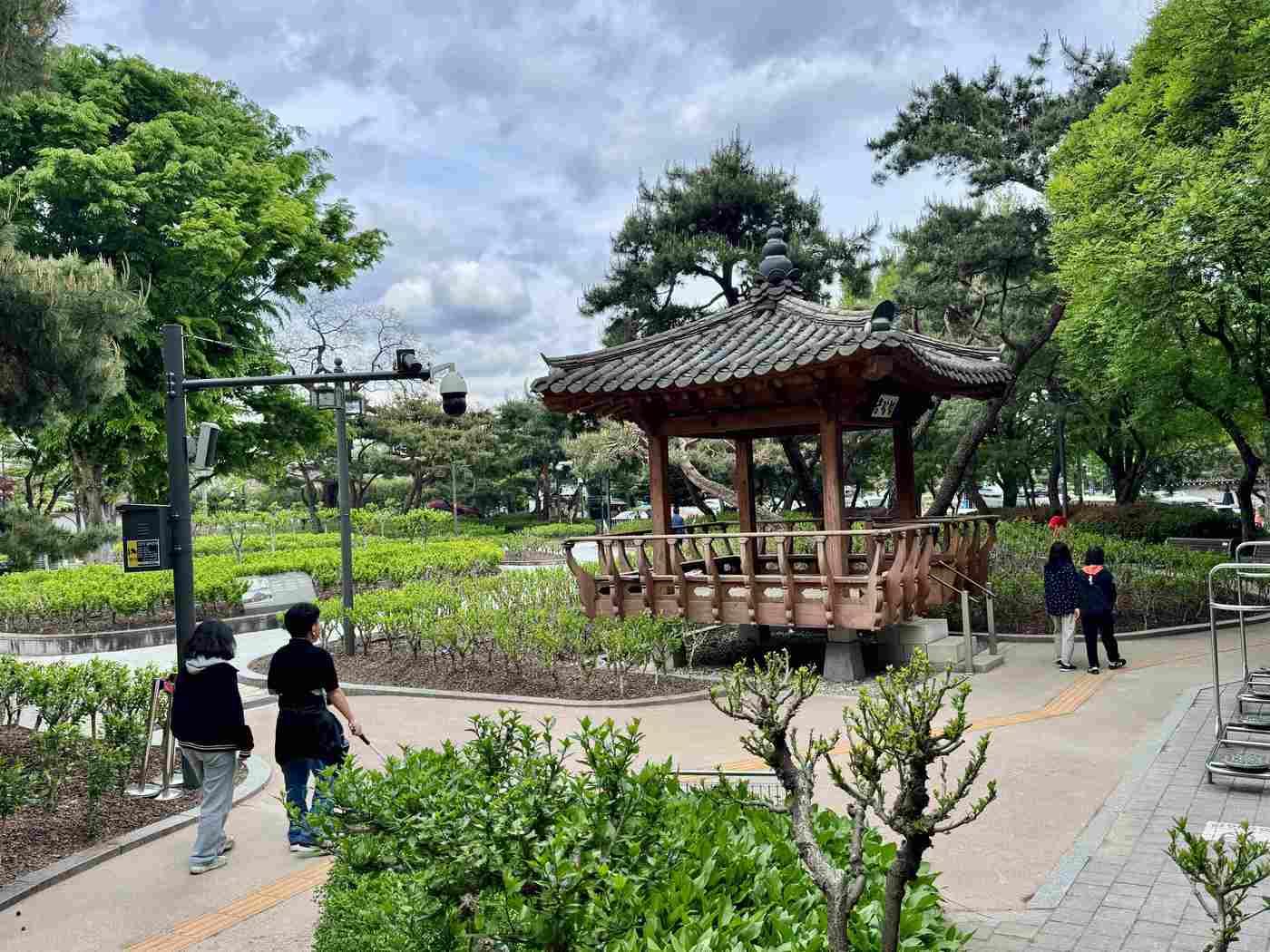 본문 이미지 - 무궁화동산 안심 보행로 조성(종로구 제공)