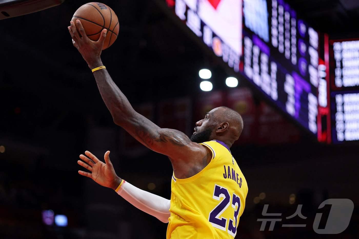 본문 이미지 - NBA 레이커스 르브론 제임스. ⓒ AFP=뉴스1