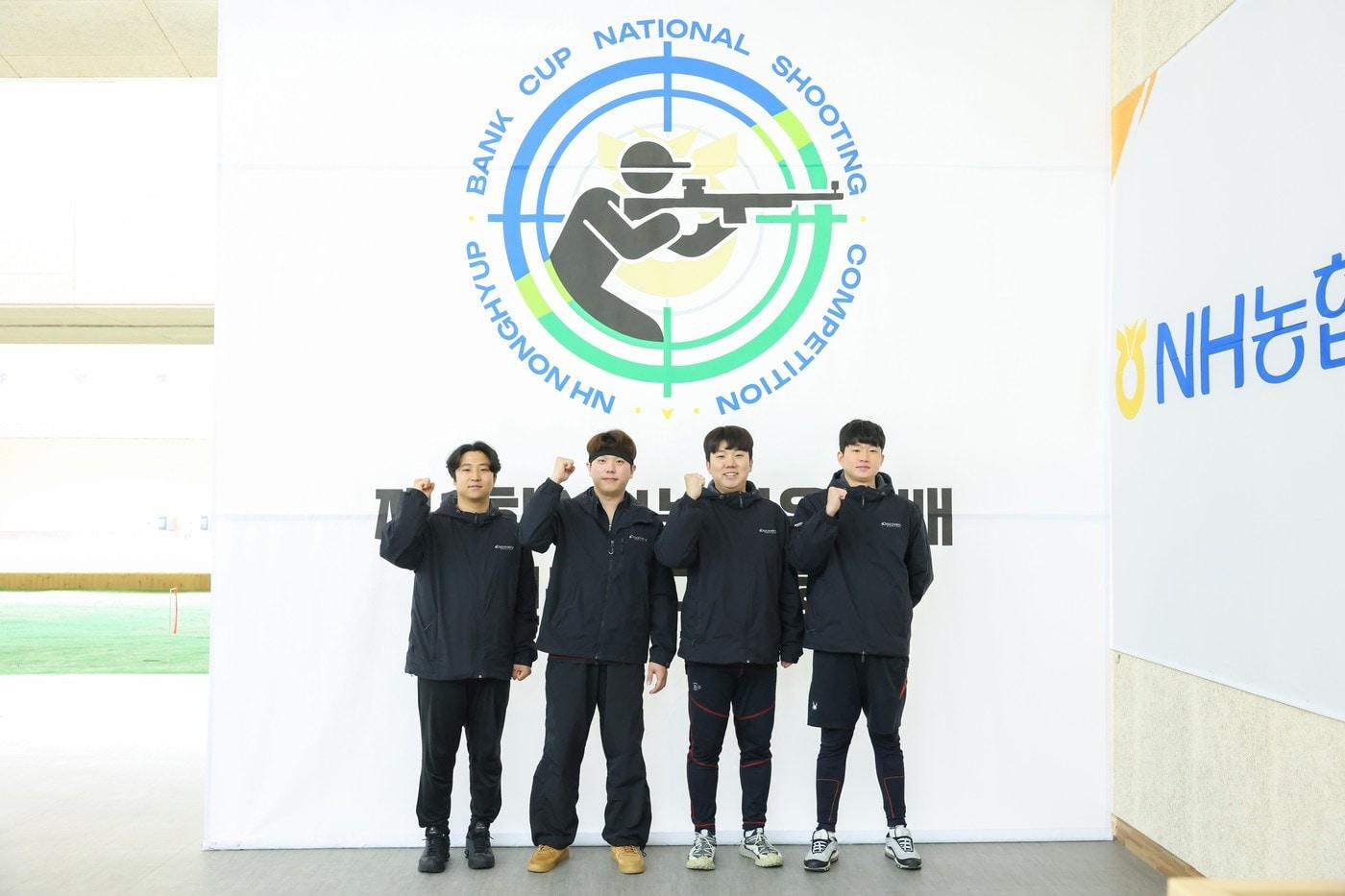 본문 이미지 - 제1회 NH농협은행배 전국사격대회, 남자 일반부 50m 3자세 단체전에서 한국신기록을 달성한 창원시청 김정현, 박성현, 모대성, 송민호(왼쪽부터).(대한사격연맹 제공)