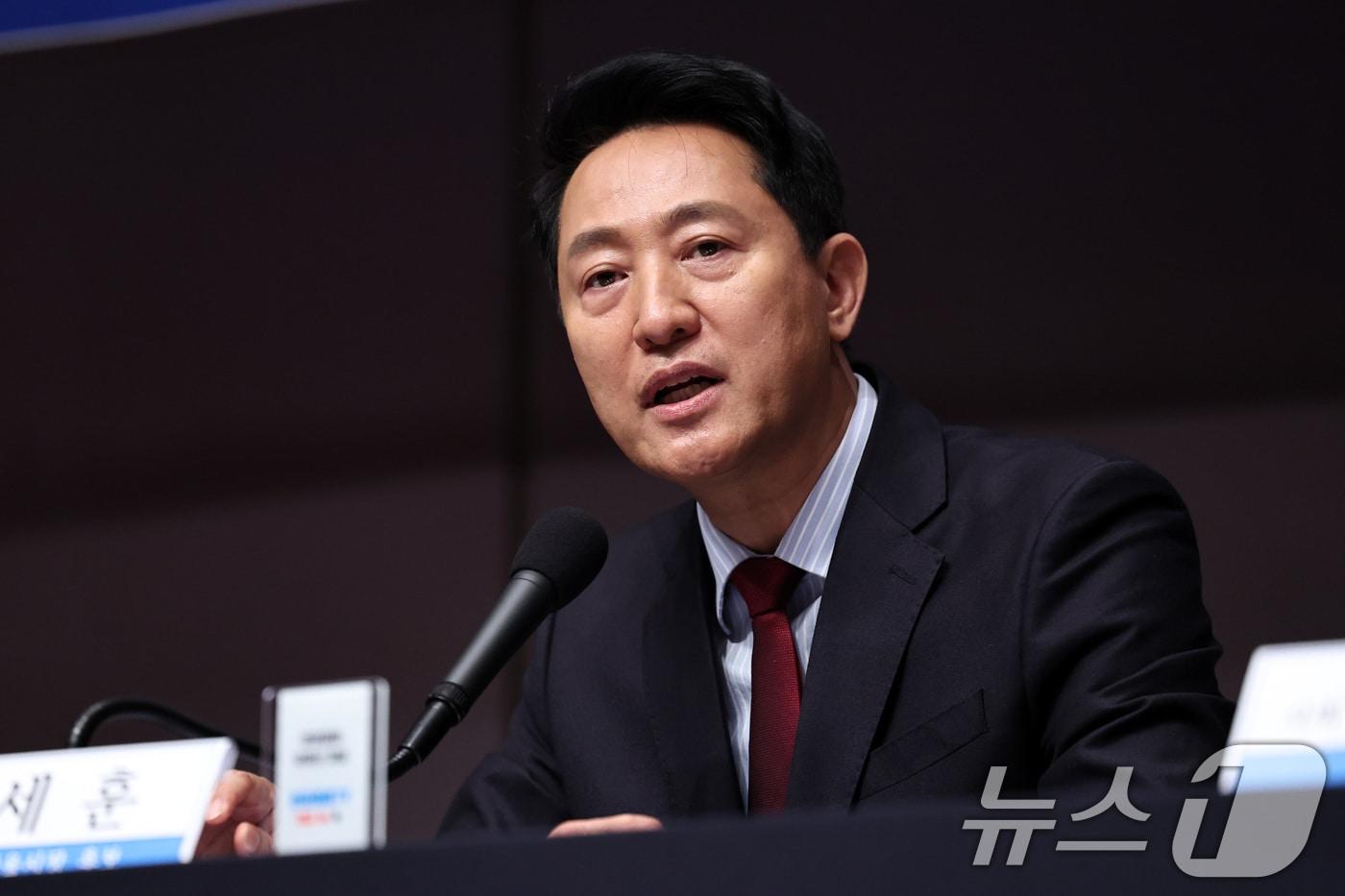 본문 이미지 - 오세훈 국민의힘 서울시장 후보가 20일 오전 서울 중구 한국프레스센터에서 열린 관훈클럽 초청 토론회에서 발언하고 있다. 2026.5.20 ⓒ 뉴스1 구윤성 기자