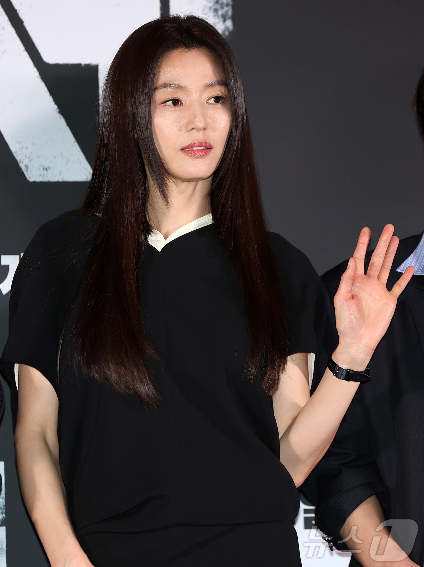 본문 이미지 - 배우 전지현 ⓒ 뉴스1 김진환 기자