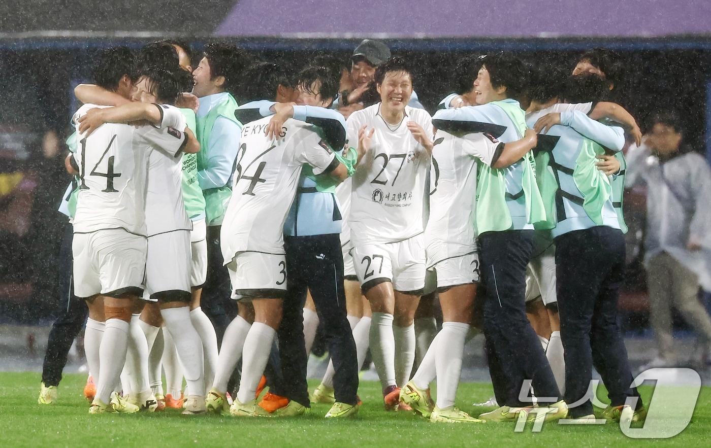본문 이미지 -  2025-26 아시아축구연맹(AFC) 여자 챔피언스리그(AWCL) 결승에 진출한 내고향축구단. ⓒ 뉴스1 김민지 기자