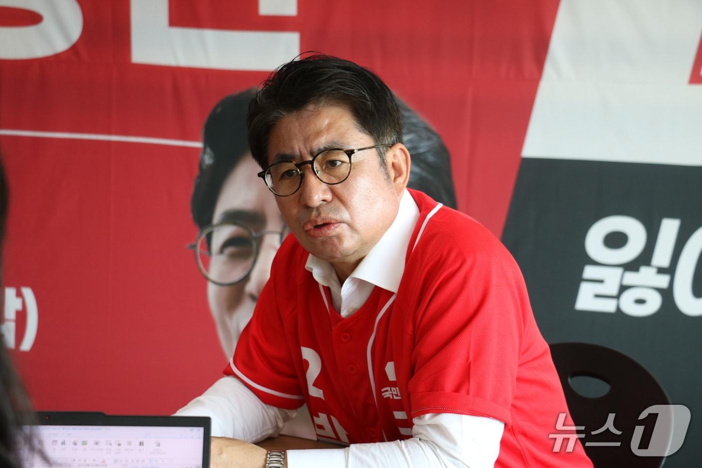 본문 이미지 - 인천 연수갑 국회의원 보궐선거에 출마한 국민의힘 박종진 후보가 지난 14일 진행된 뉴스1과의 인터뷰에서 질문에 답을 하고 있다.2026.5.25/뉴스1
