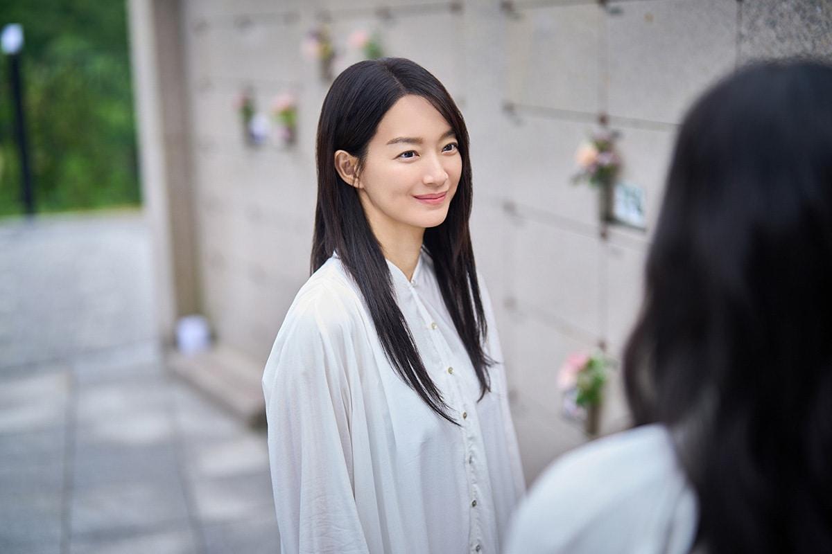 본문 이미지 - '눈동자' 신민아 스틸