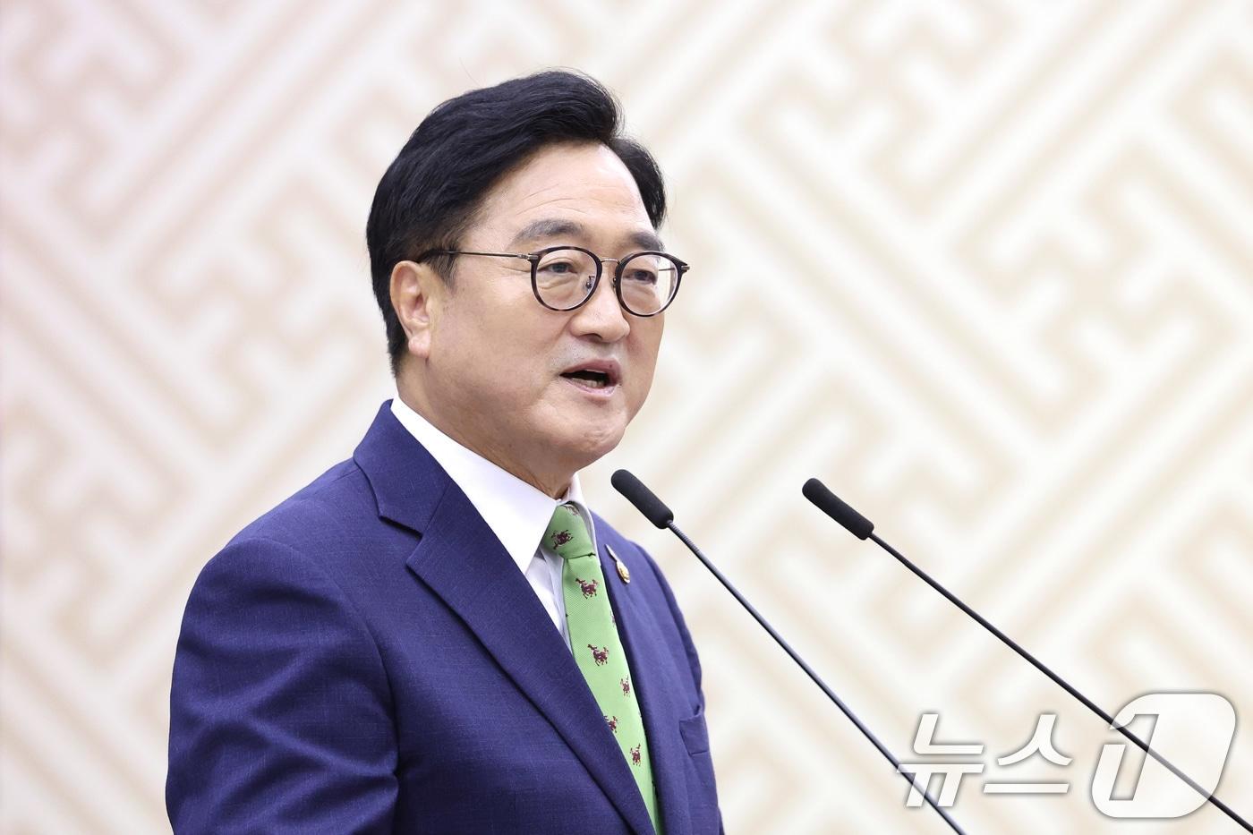 본문 이미지 - 우원식 국회의장이 27일 서울 여의도 국회에서 열린 제78주년 국회 개원 기념식 및 제6회 대한민국 국회 의정대상에서 발언하고 있다. 2026.5.27 ⓒ 뉴스1 신웅수 기자