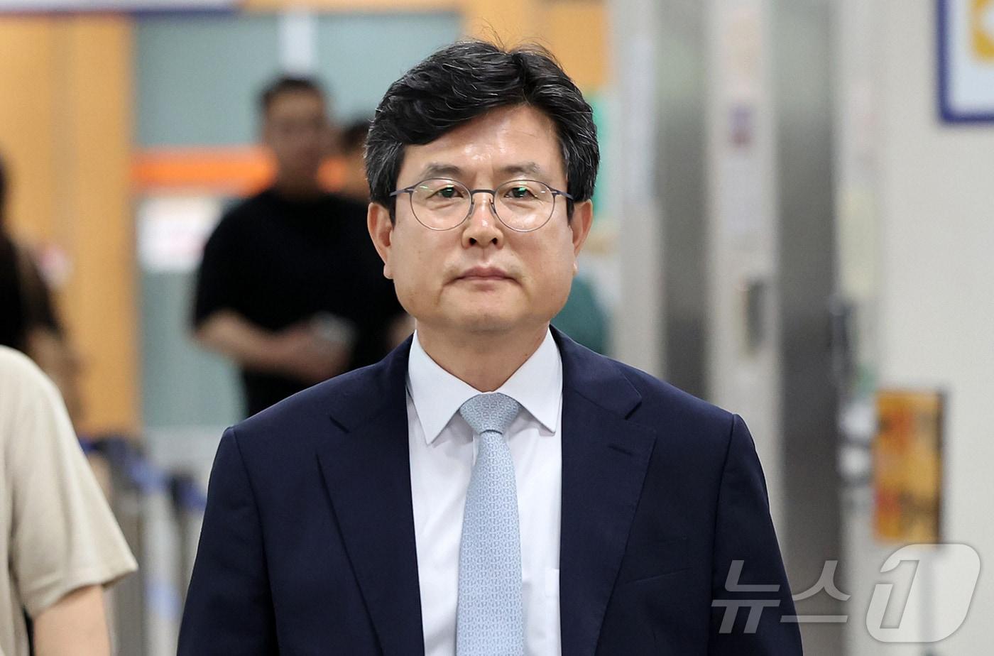 본문 이미지 - 12·3 비상계엄 당시 사후 계엄선포문을 작성한 혐의를 받는 강의구 전 대통령실 부속실장. ⓒ 뉴스1