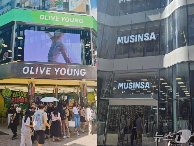 올리브영 명동 타운(왼쪽)과 무신사 스토어 명동점 ⓒ 뉴스1 박혜연 기자
