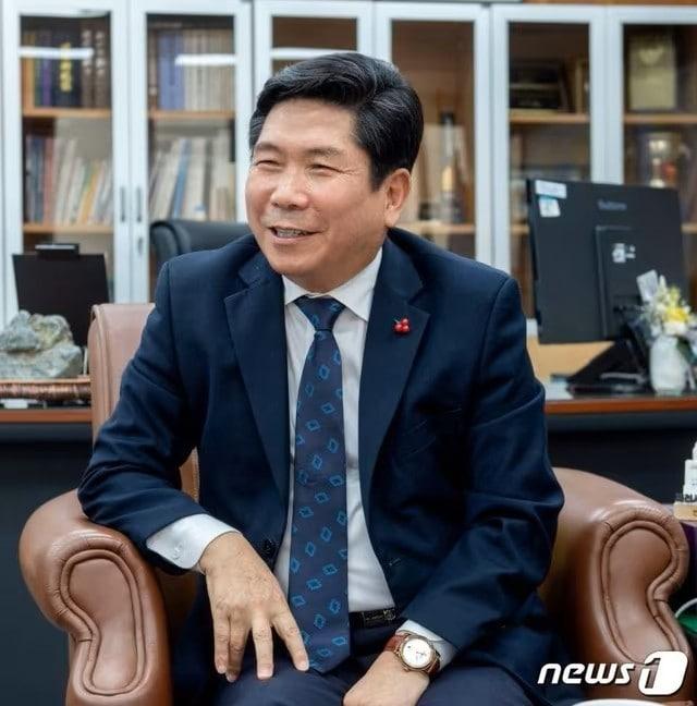 본문 이미지 - 김창규 제천시장(자료사진) 