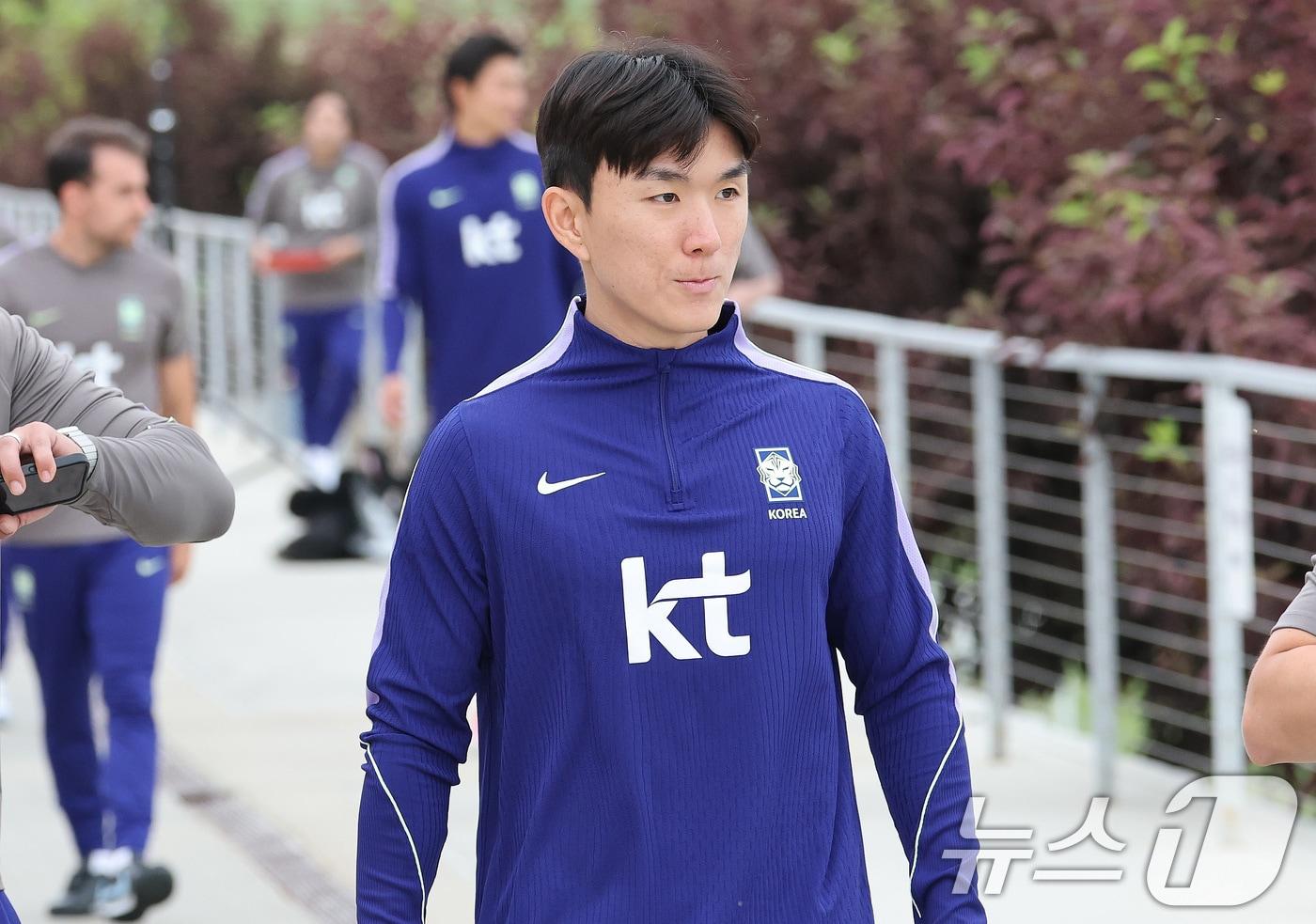 본문 이미지 - 대한민국 축구대표팀 황인범이 29일(현지시간) 미국 유타주 헤리먼에 위치한 자이언스뱅크 트레이닝센터에서 훈련에 나서고 있다. 2026.5.30 ⓒ 뉴스1 임세영 기자