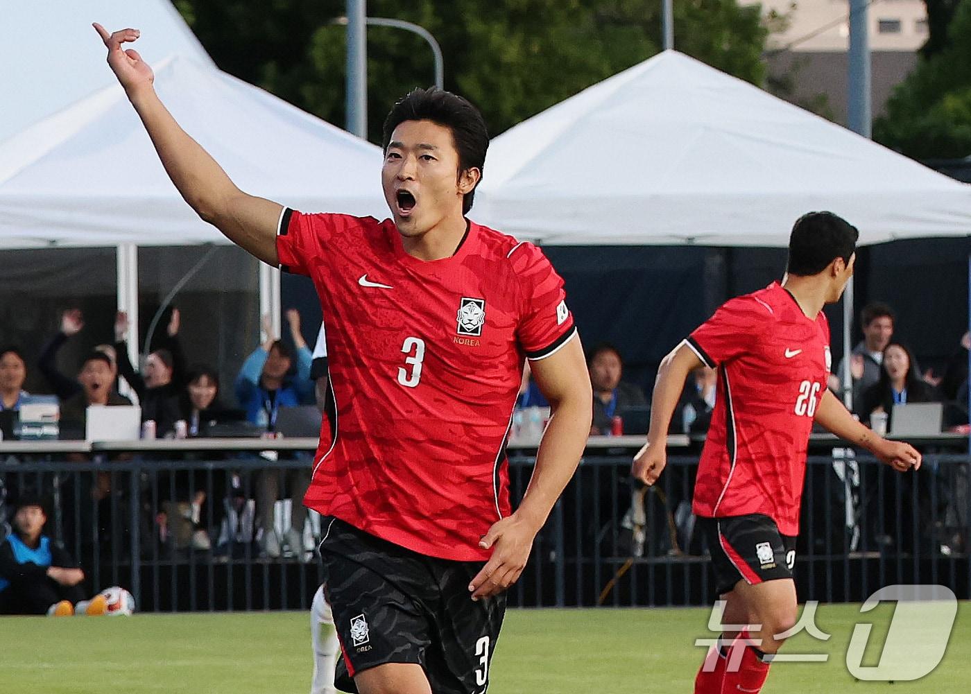 본문 이미지 - 대한민국 축구대표팀 조규성이 30일(현지시간) 미국 유타주 솔트레이크시티 브리검 영 대학교 BYU 사우스필드 경기장에서 2026 국제축구연맹(FIFA) 북중미 월드컵 앞두고 열린 대한민국과 트리니다드 토바고의 평가전에서 골을 넣고 기뻐하고 있다. 2026.5.31 ⓒ 뉴스1 임세영 기자