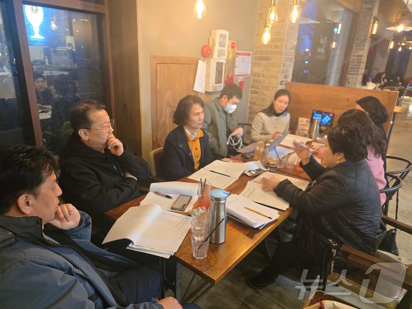 본문 이미지 - 경북교육청은 4일 초등 돌봄·방과후 통합 정책인 늘봄교육 내실화를 위해 연구동아리 ‘늘온(ON, 溫)’을 운영한다./뉴스1