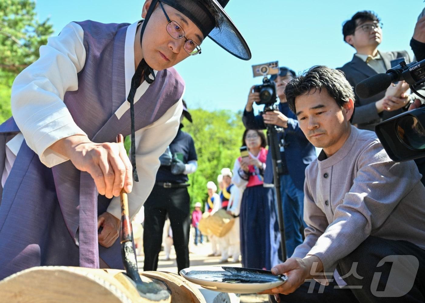 본문 이미지 - 경북, 체류형 관광 전환…5월 축제로 관광객 유치 경북도는 6일 관광 마케팅을 체류형 중심으로 전환하고 5월 축제를 통해 관광객 유치에 나서고 있다. /뉴스1