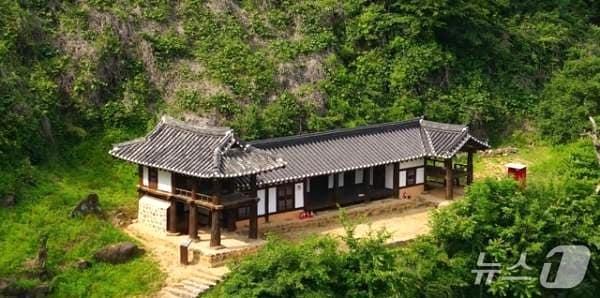 본문 이미지 - 옥천 이지당 전경(옥천군 제공. 재판매 및 DB금지)/뉴스1 