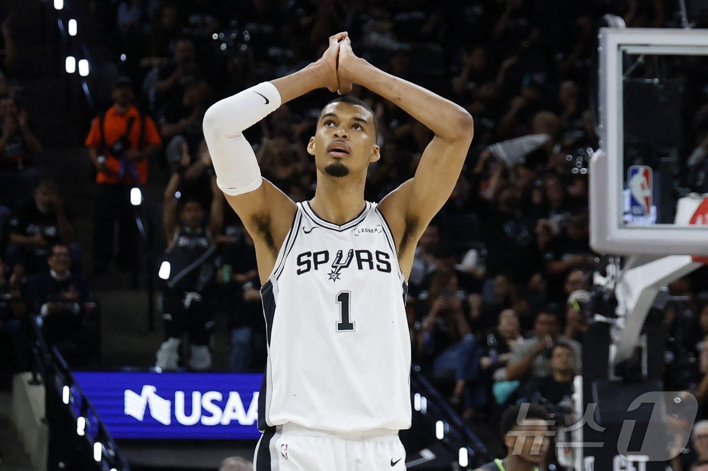 본문 이미지 - NBA 샌안토니오 빅터 웸반야마.ⓒ AFP=뉴스1