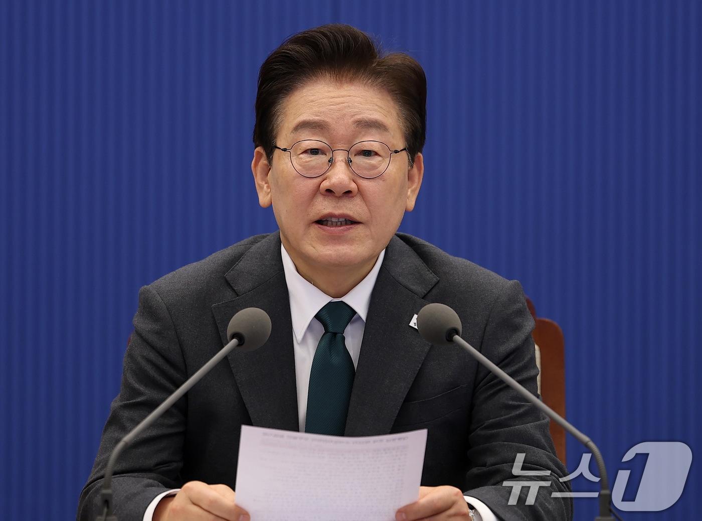 본문 이미지 - 이재명 대통령이 7일 청와대에서 열린 수석보좌관회의에서 발언을 하고 있다. 2026.5.7 ⓒ 뉴스1 허경 기자
