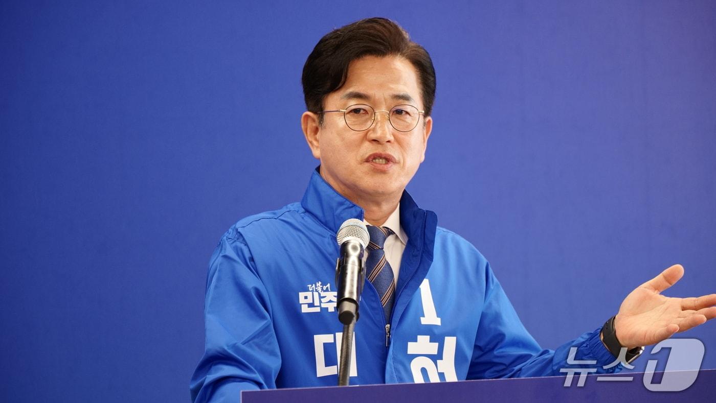 본문 이미지 - 더불어민주당 허태정 대전시장 후보가 7일 선대위 명단을 발표했다. (후보 제공) / 뉴스1