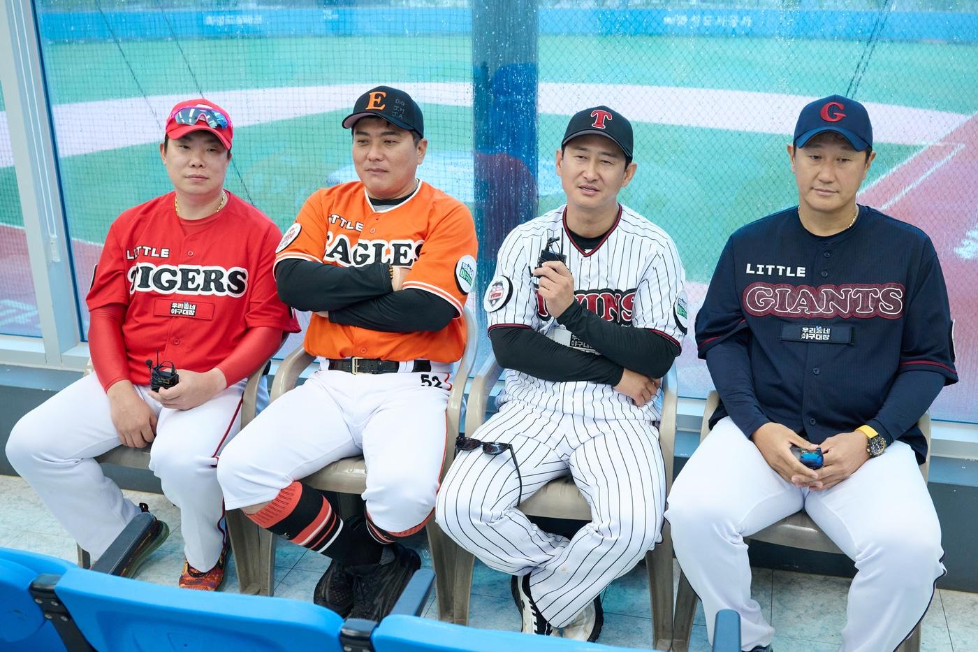 본문 이미지 - (왼쪽부터) 나지완, 김태균, 박용택, 이대호 / 사진제공=KBS
