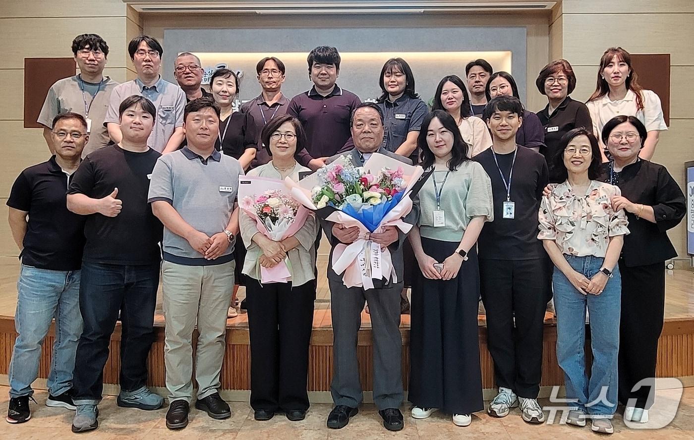 본문 이미지 - 김덕태 증평군 농업기술센터 소장 이임식.(증평군 제공. 재판매 및 DB금지)/뉴스1