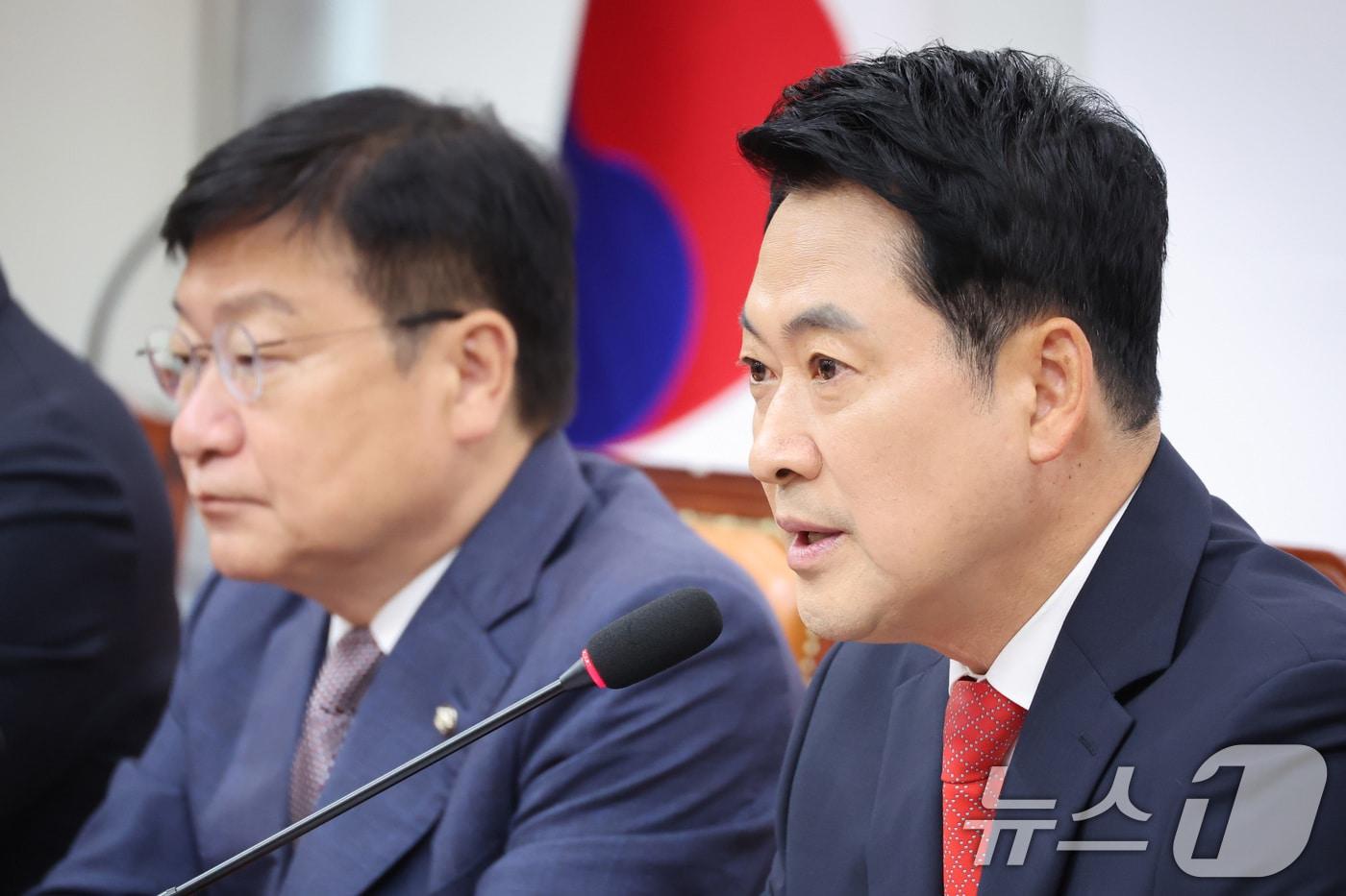 본문 이미지 - 장동혁 국민의힘 대표가 11일 서울 여의도 국회에서 열린 최고위원회의에서 발언하고 있다. 2026.6.11 ⓒ 뉴스1 신웅수 기자