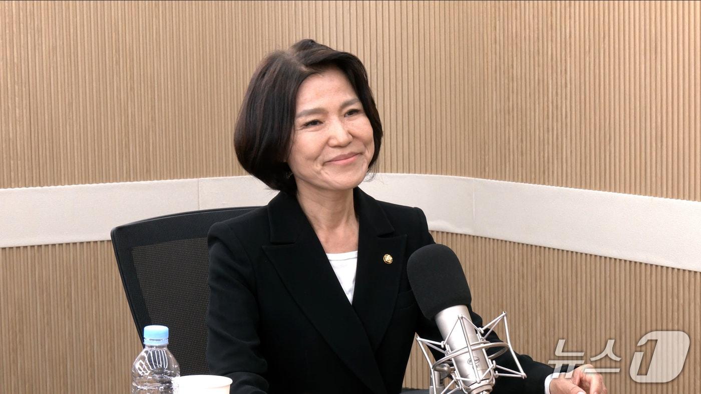 본문 이미지 - 뉴스1TV '팩트앤뷰'에 출연한 이진숙 국민의힘 의원. 2026.6.11. /뉴스1