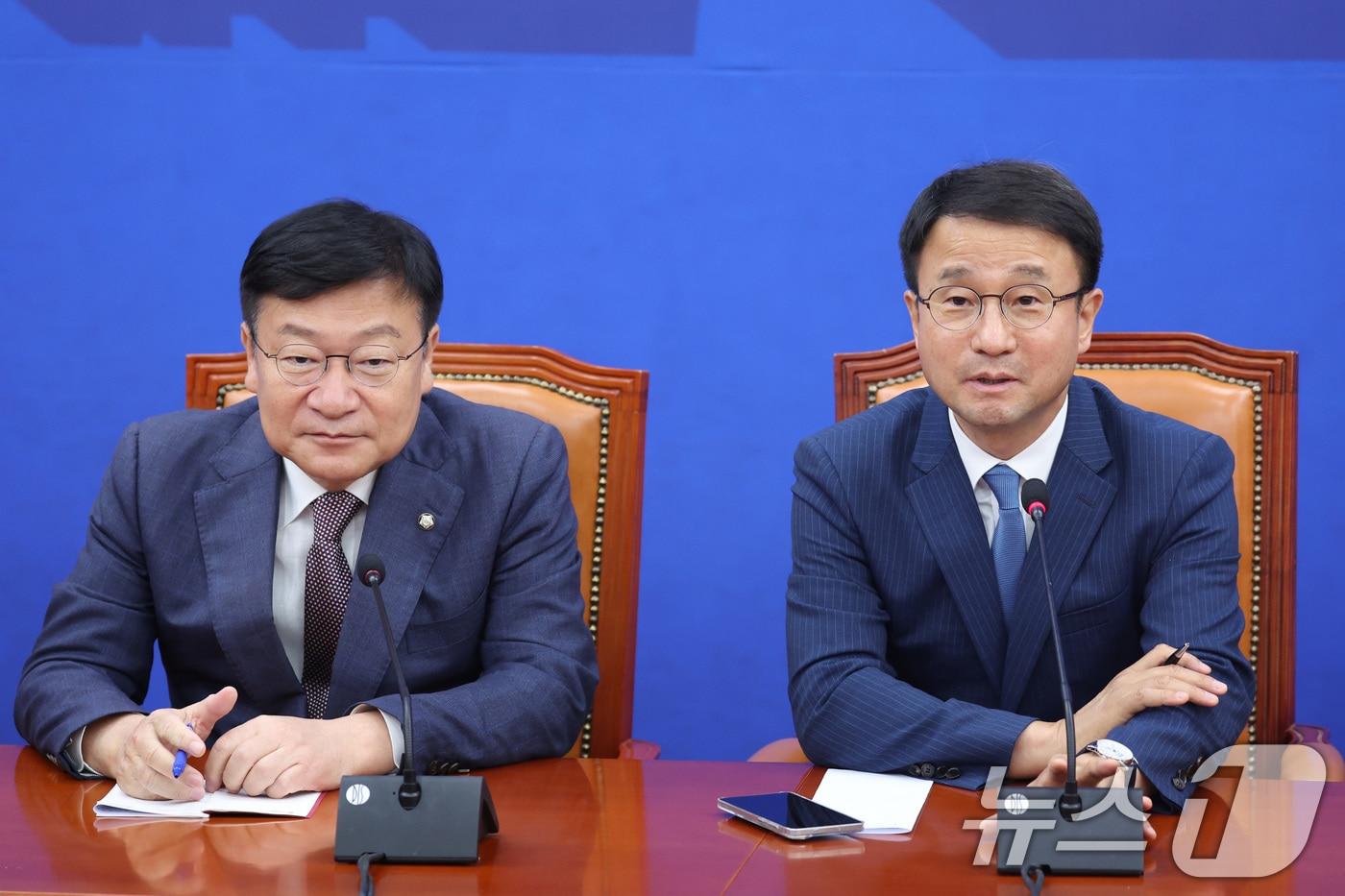 본문 이미지 - 한병도 더불어민주당 원내대표(오른쪽), 정점식 국민의힘 원내대표. 2026.6.11 ⓒ 뉴스1 신웅수 기자
