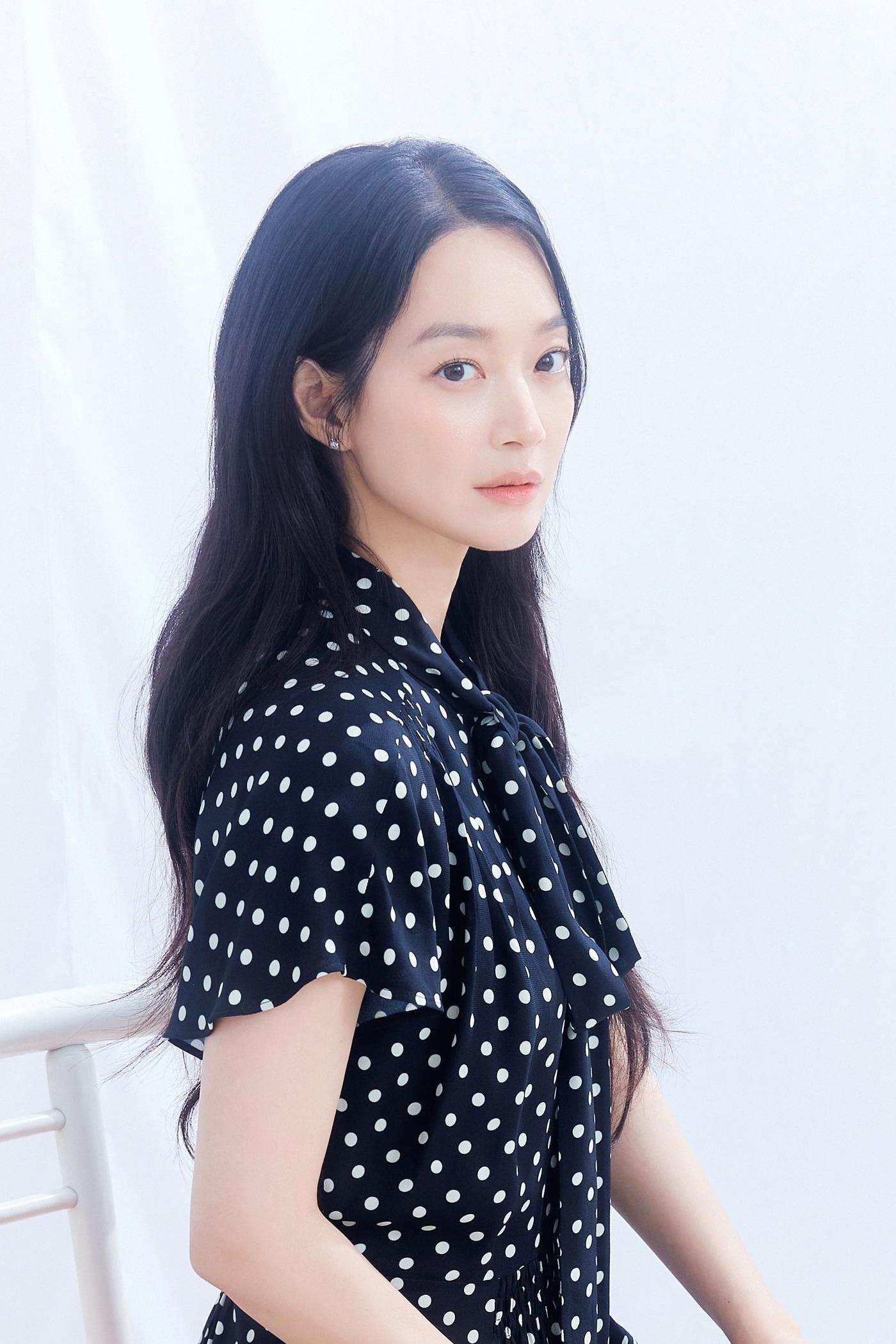 본문 이미지 - 신민아/ 에이엠엔터테인먼트 제공