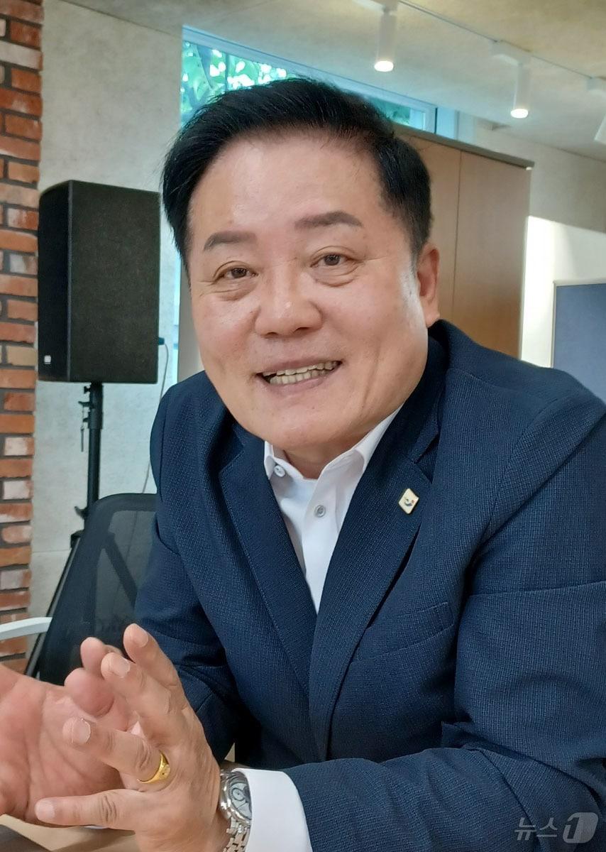 본문 이미지 - 사순문 장흥군수 당선인. ⓒ 뉴스1