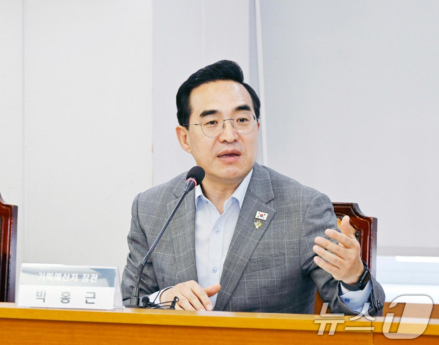 본문 이미지 - 박홍근 기획예산처 장관. (기획예산처 제공. 재판매 및 DB금지) 2026.6.17 ⓒ 뉴스1