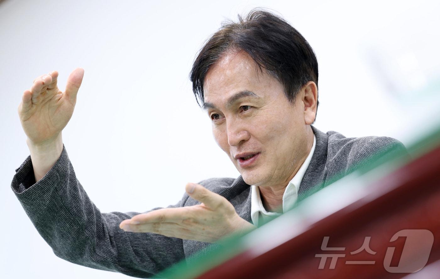 본문 이미지 - 류삼영 서울 동작구청장 당선인이 19일 서울 동작구청에 마련된 인수위 사무실에서 뉴스1과 인터뷰를 하고 있다. ⓒ 뉴스1 김성진 기자