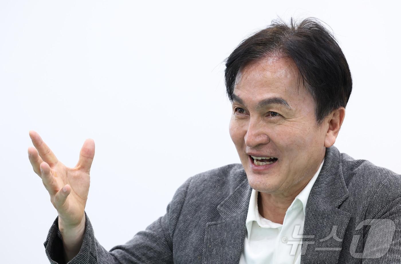 본문 이미지 - 류삼영 서울 동작구청장 당선인이 19일 서울 동작구청에 마련된 인수위 사무실에서 뉴스1과 인터뷰를 하고 있다. ⓒ 뉴스1 김성진 기자