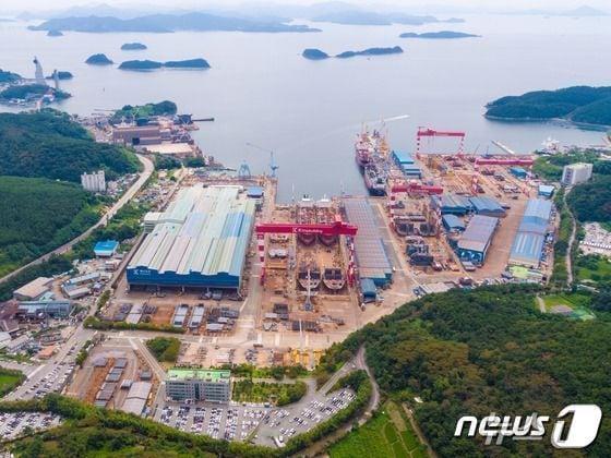 본문 이미지 - 경남 창원시 진해구에 있는 케이조선 전경.(케이조선 제공)/뉴스1