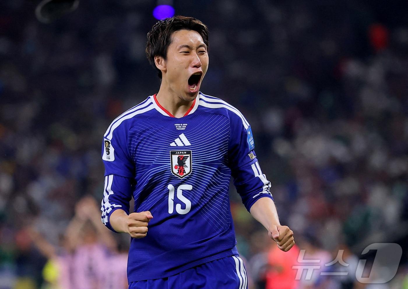 본문 이미지 - 일본이 튀니지를 4-0으로 꺾었다. ⓒ 로이터=뉴스1