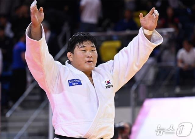 본문 이미지 - 울란바타르 그랜드슬램 남자 100㎏ 이상급에서 우승한 김민종(IJF 제공)