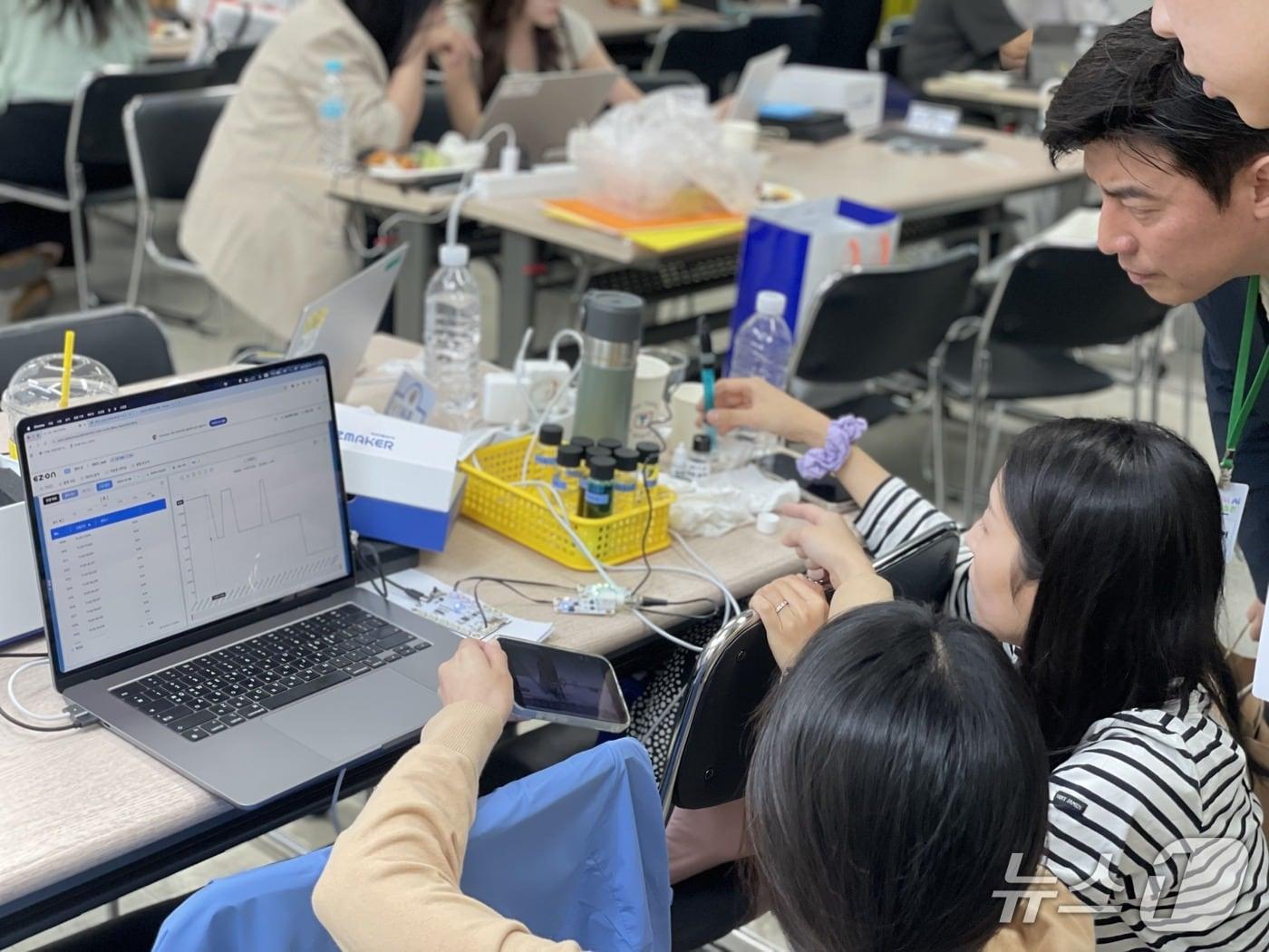 본문 이미지 - 천재교육 ''2026 디지털센서·AI 과학에듀톤 대회'.(천재교육 제공)