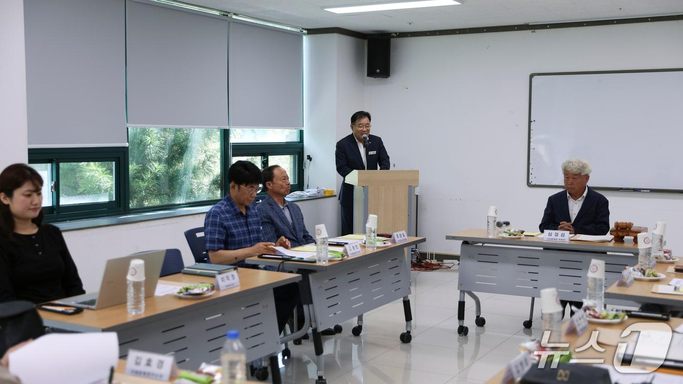본문 이미지 - 23일 문화원 다목적실에서 열린 '부장리마을지' 제1차 편찬회의 모습(문화원 제공. 재판매 및 DB금지)/뉴스1