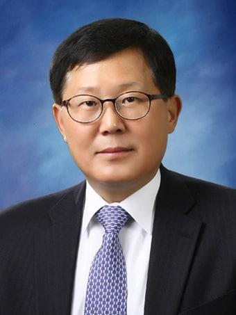 본문 이미지 - 윤학섭 삼정KPMG 부회장 (삼정KPMG 제공)