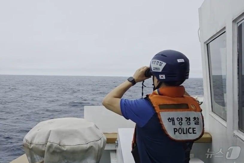 본문 이미지 - 해양경찰관(사진은 기사 내용과 무관함) / 뉴스1 ⓒ News1
