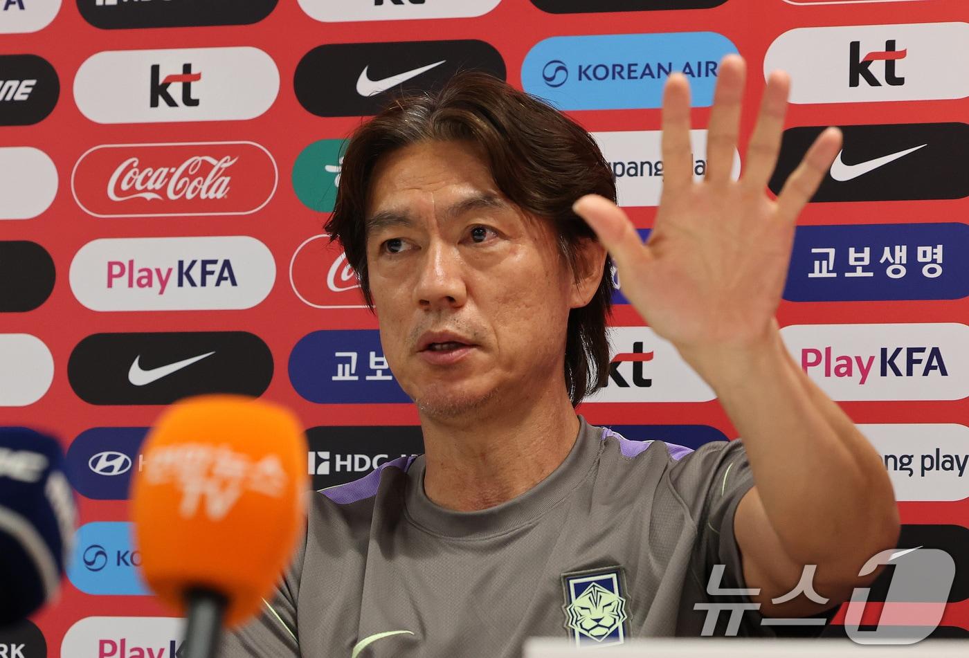 본문 이미지 - 홍명보 전 대한민국 축구국가대표팀 감독. 2026.6.26 ⓒ 뉴스1 임세영 기자