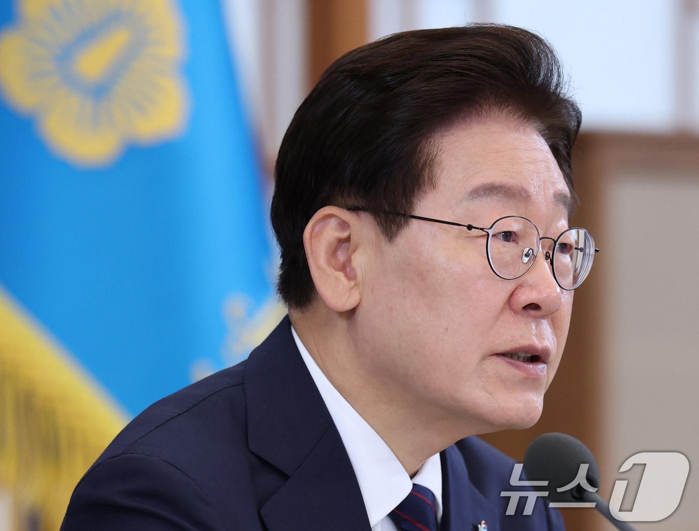 본문 이미지 - 이재명 대통령이 26일 청와대에서 열린 미래 新안보 혁신기업 육성 전략회의에서 발언하고 있다. 2026.6.26 ⓒ 뉴스1 이재명 기자