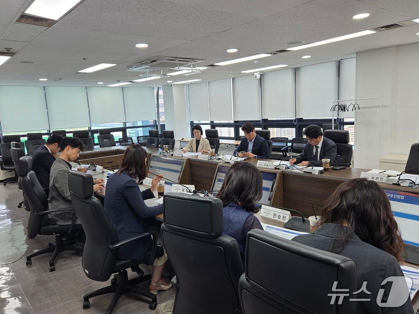 본문 이미지 - 26일 경제·인문사회연구회 주최로 열린 '지속가능한 국제개발협력 인재양성 및 산업생태계 구축방안 연구' 착수 보고회.(국무조정실 제공)2026. 6. 26/뉴스1