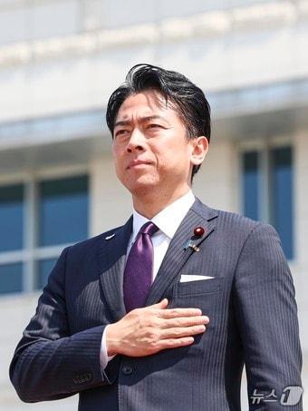 본문 이미지 - 고이즈미 신지로 일본 방위상. <자료사진> 2026.6.28 ⓒ 뉴스1 사진공동취재단