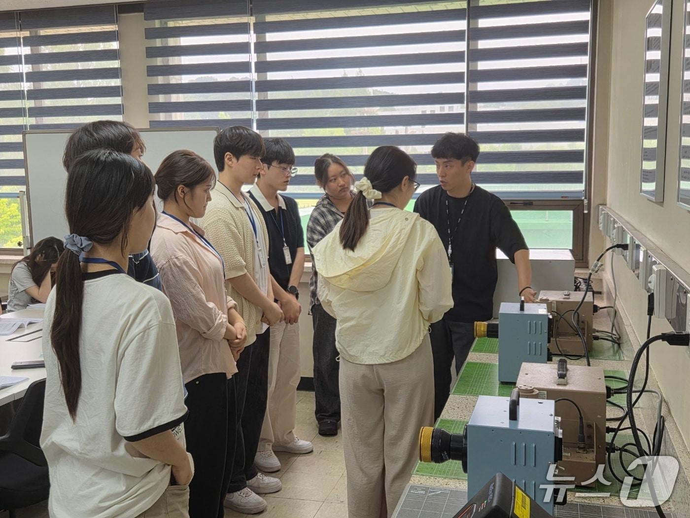 본문 이미지 - 대전보건대 HiT글로컬특화센터가 한국원자력연구원 원자력교육센터에서 진행한 '2026년도 방사선 안전관리 전문가 과정'을 마쳤다(대전보건대 제공.재판매 및 DB금지)/뉴스1