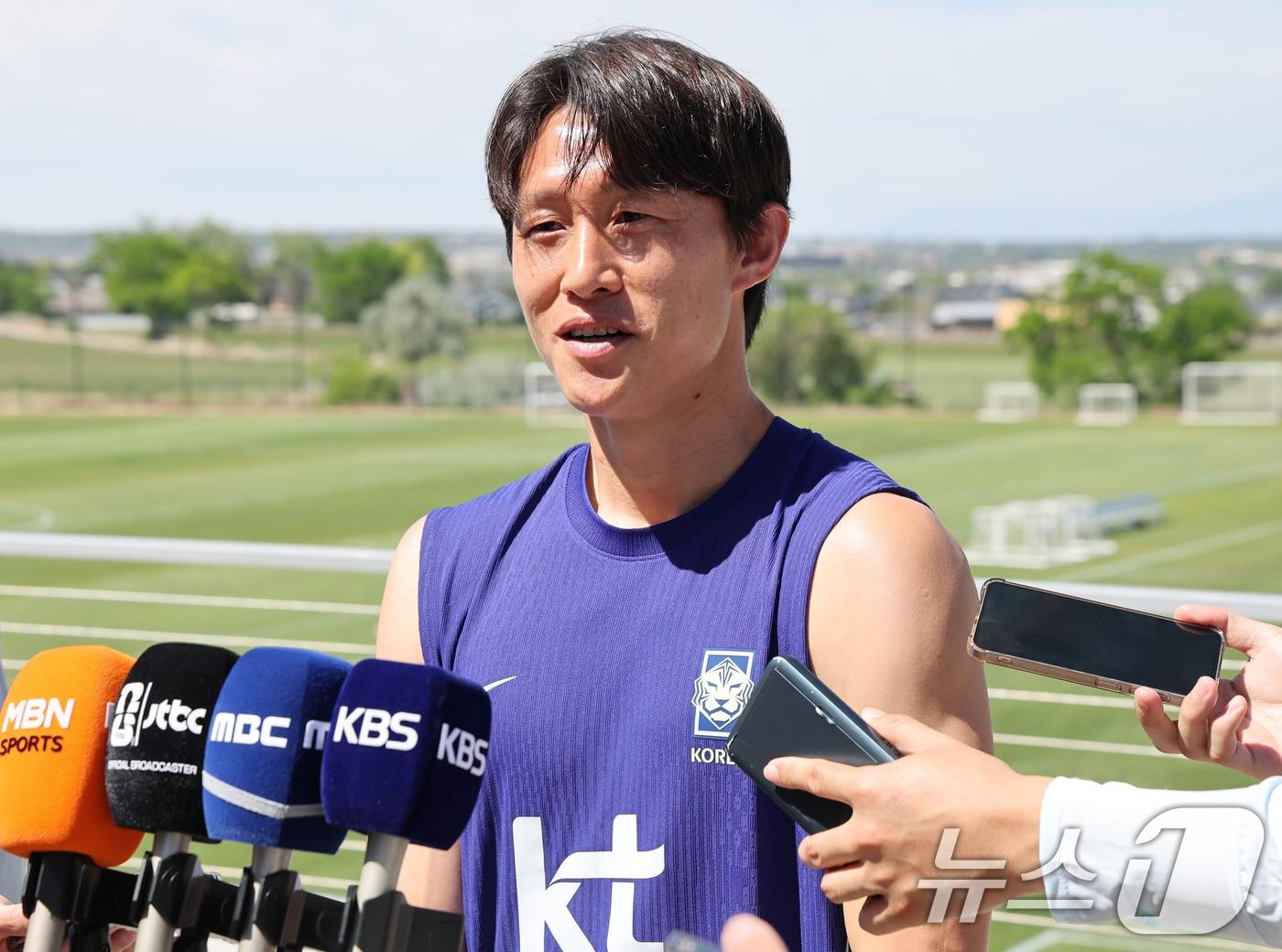 본문 이미지 - 대한민국 축구대표팀 이재성이 2일(현지시간) 미국 유타주 헤리먼에 위치한 자이언스뱅크 트레이닝센터에서 훈련에 앞서 인터뷰를 하고 있다. 2026.6.3 ⓒ 뉴스1 임세영 기자