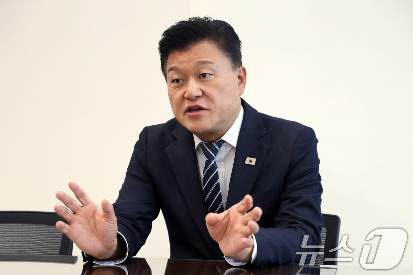 본문 이미지 - 신용한 충북지사 ⓒ 뉴스1 김용빈 기자