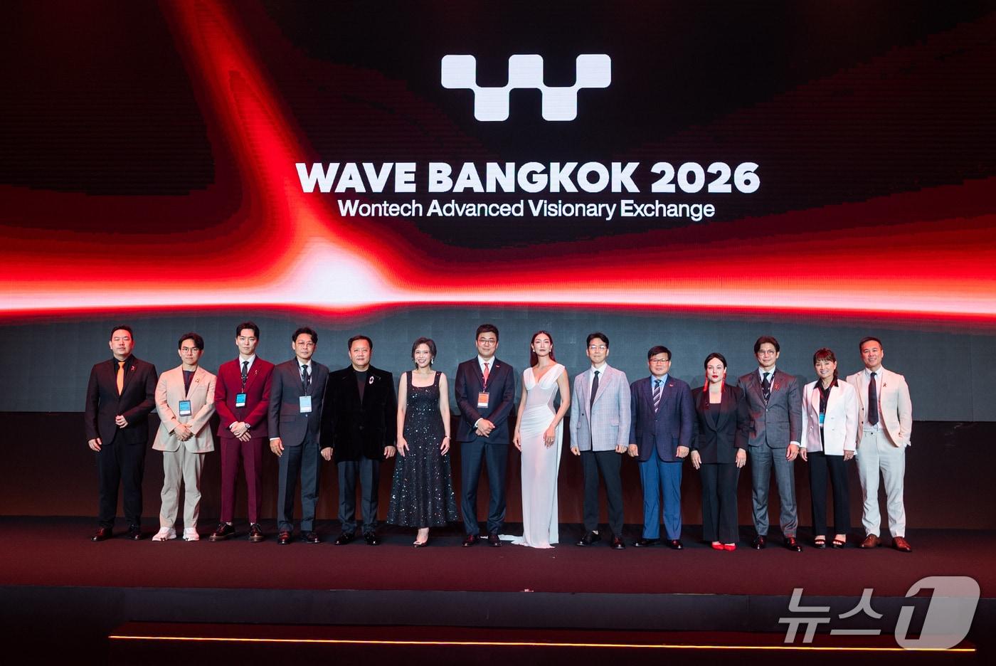본문 이미지 - 미용 의료기기 기업 원텍은 지난 20일 태국 방콕 콘래드 호텔에서 'Wave Bangkok 2026' 행사를 개최했다 (원텍 제공)