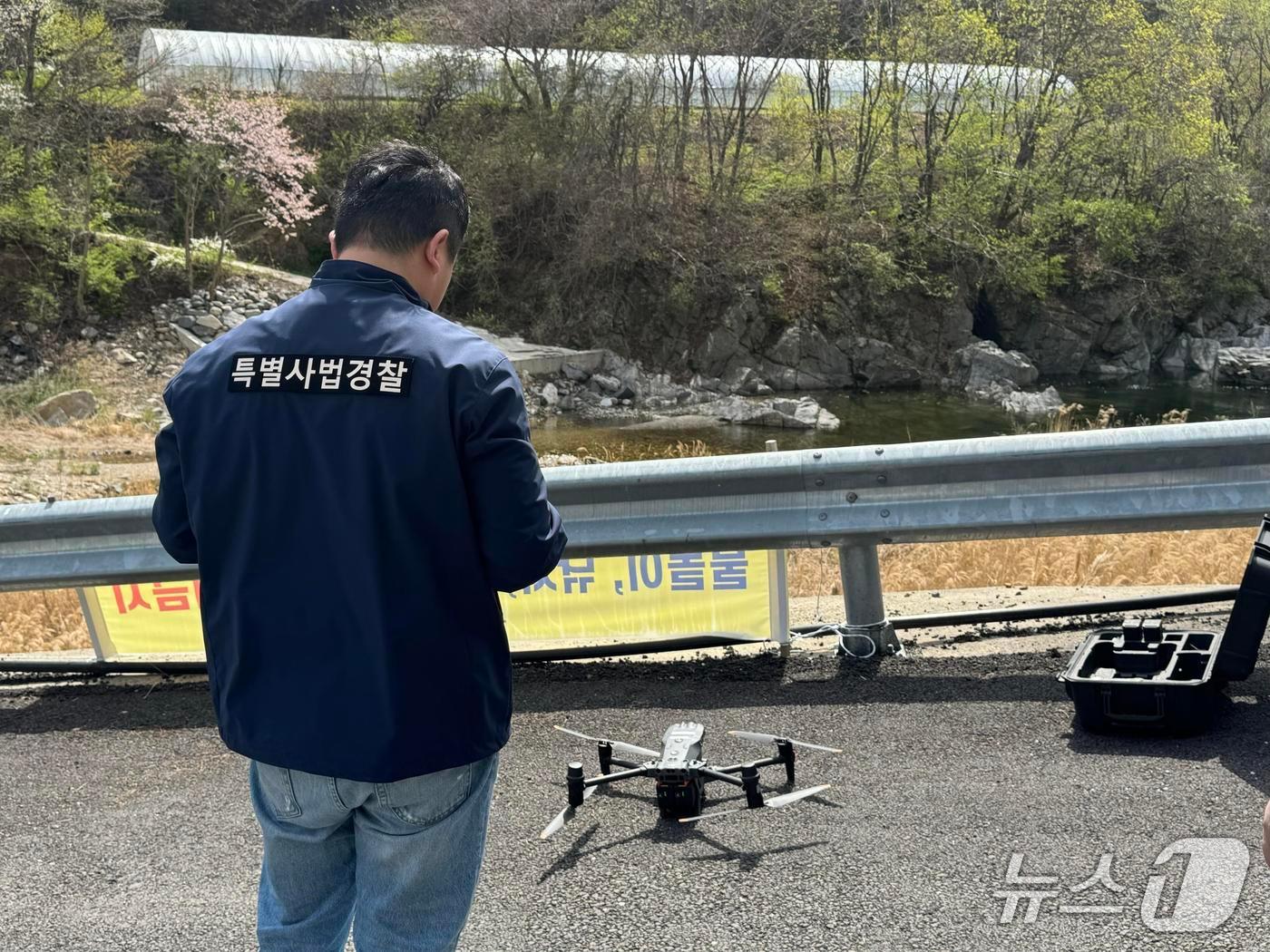 본문 이미지 - 산림청은 여름 휴가철을 맞아 7월 1일부터 8월 31일까지 두 달간 '여름철 산림 내 불법행위 집중단속'을 실시한다.(산림청 제공. 재판매 및 DB 금지)/뉴스1