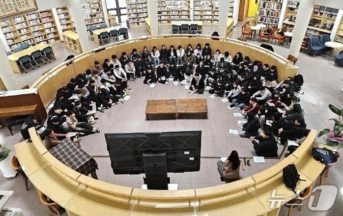 본문 이미지 - 김제 지평선고등학교 수업 장면.(전북교육청 제공, 재판매 및 DB 금지)/뉴스1